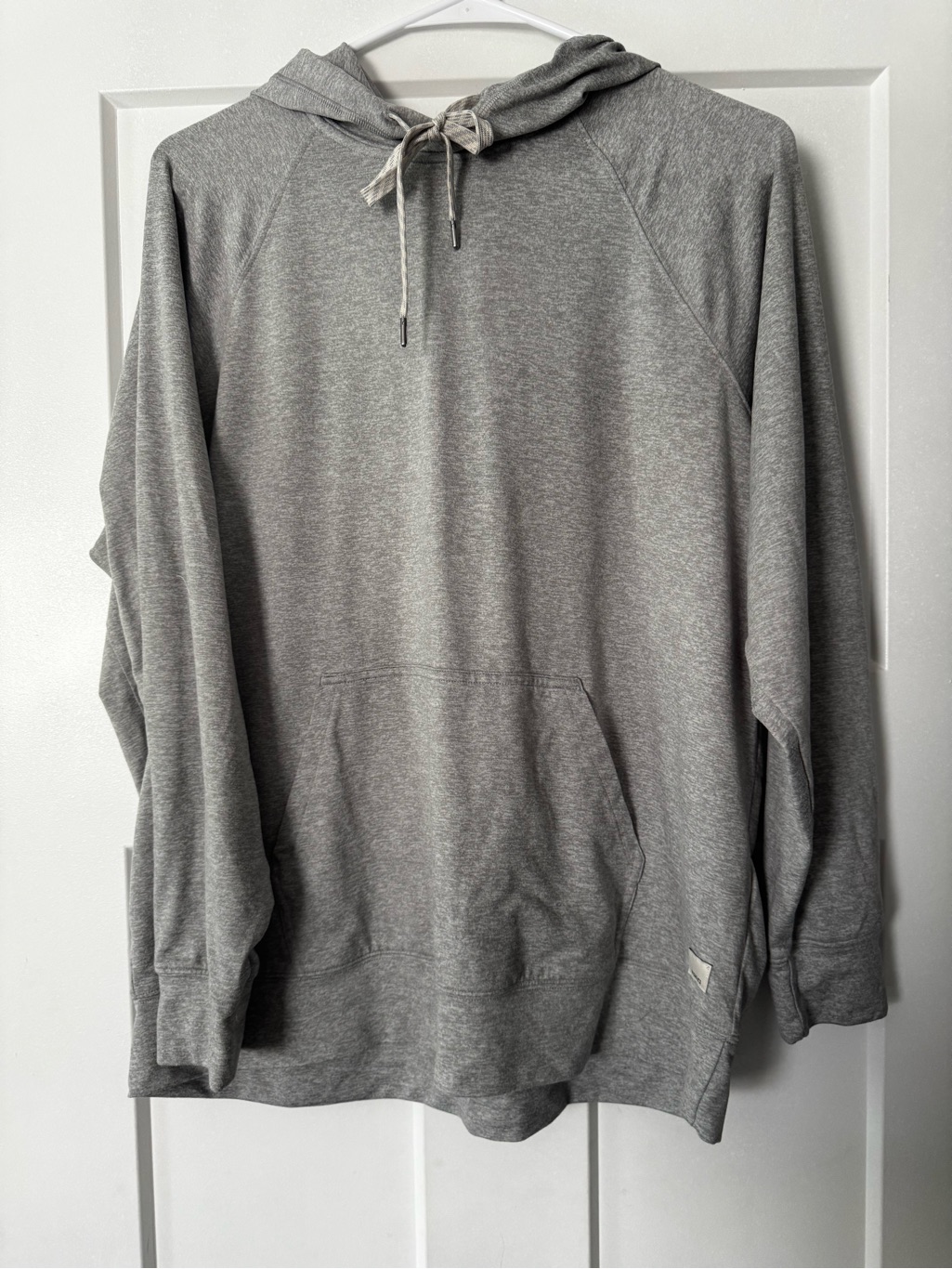 Vuori Lightweight Gray Halo Hoodie